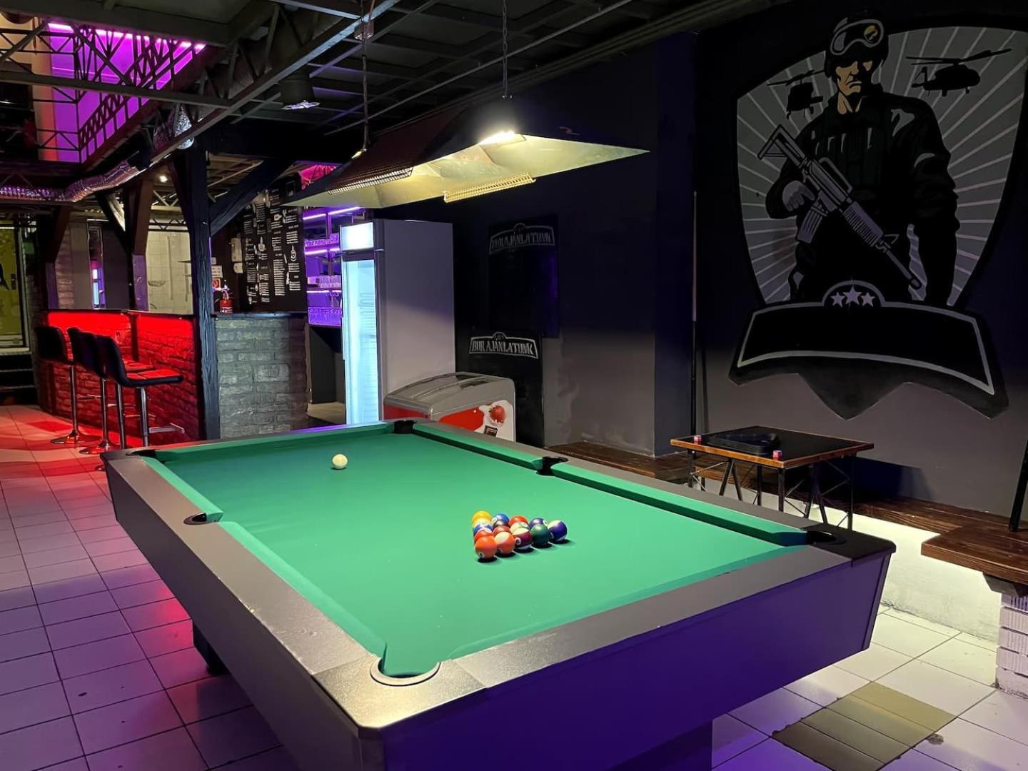 Willa The Bachelor Bar - Bunker | Private Club Budapeszt Zewnętrze zdjęcie